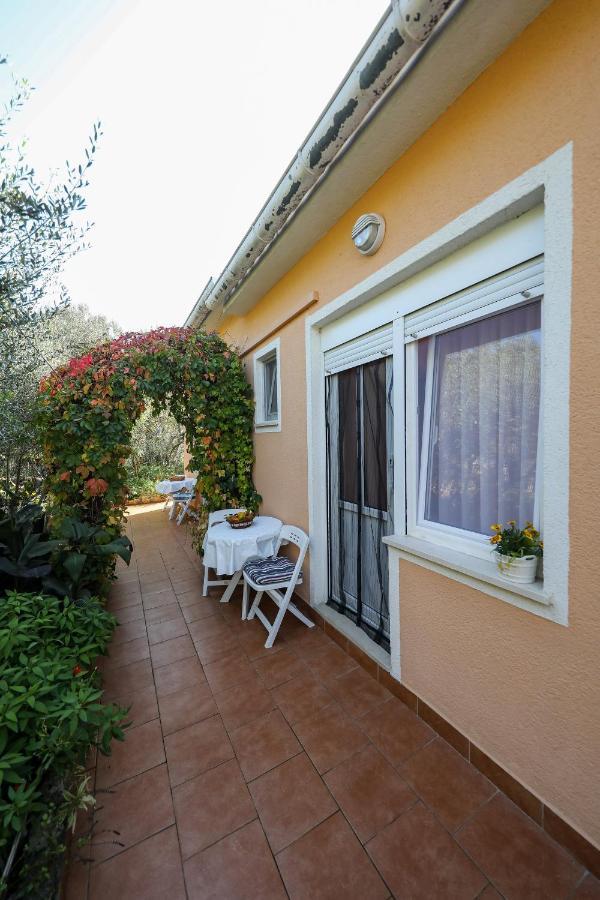 Apartments With A Parking Space Brbinj, Dugi Otok - 8160 Zewnętrze zdjęcie