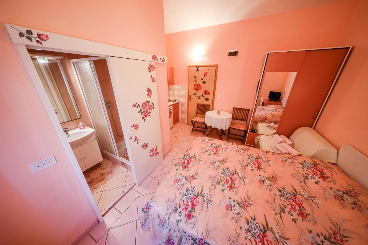 Apartments With A Parking Space Brbinj, Dugi Otok - 8160 Zewnętrze zdjęcie